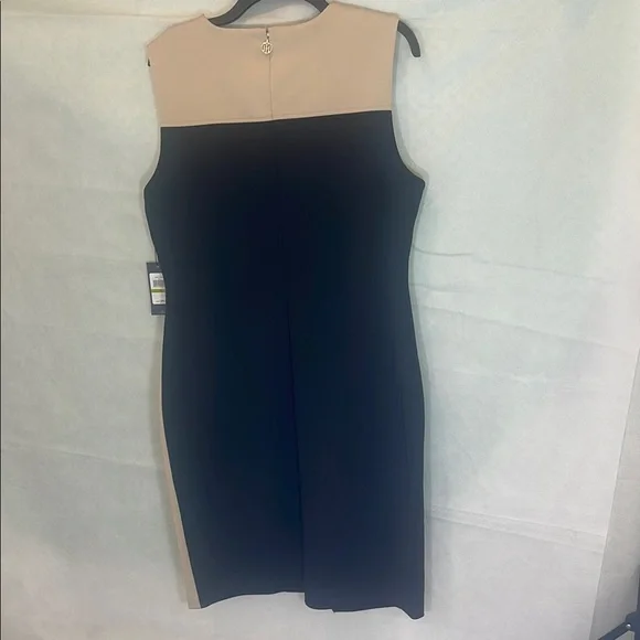 Tommy Hilfiger Classic Black Apparel - Picture 11 of 11